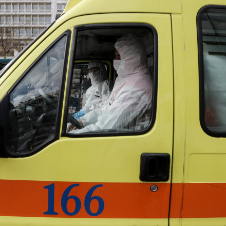 Επιστρέφουν μάσκες και Rapid test στο νοσοκομείο «Μεταξά» - Αυστηροποίηση των μέτρων εισόδου