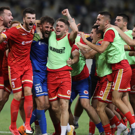 Αντίπαλοι ΠΑΟΚ, ΑΕΚ: Συνθήματα κατά του Κοσόβου και διακοπή στη Βοσνία - Τεράστια «γκέλα» της Βελέζ