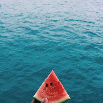 Ποια φαγητά δεν πρέπει να παίρνουμε μαζί μας στην παραλία; - Διατροφολόγος εξηγεί