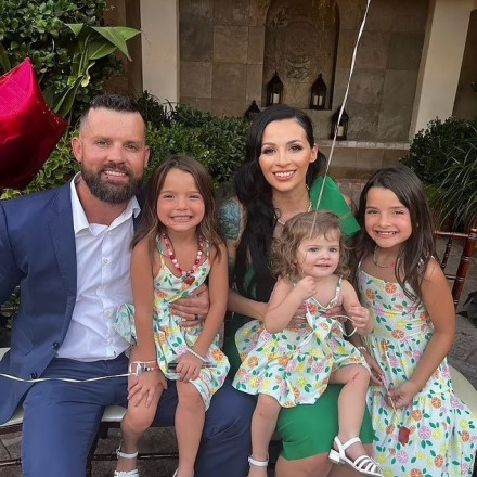 Ο πατέρας έπαιζε PlayStation ενώ η 2 ετών κόρη του πέθαινε από τη ζέστη στο αυτοκίνητο...