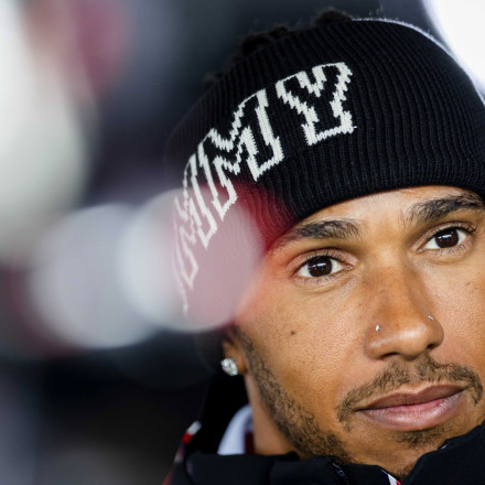 2024 Formula 1: Νέος χορηγός για τον Lewis Hamilton