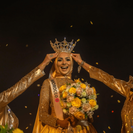 Νικήτρια των πρώτων καλλιστείων τεχνητής νοημοσύνης η εντυπωσιακή Μαροκινή Kenza Layli