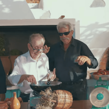 Κρήτη: Παππούδες ανοίγουν... βεντέτα με τις viral γιαγιάδες - Μπροστάρης ο Ηλίας Μαμαλάκης