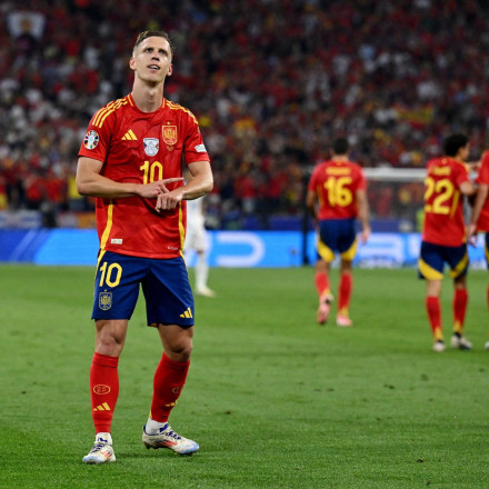 «Αισιοδοξία για Ντάνι Όλμο στην Μπαρτσελόνα - Δεν θέλει να πάει Μάντσεστερ Σίτι ο Ισπανός» [vid]