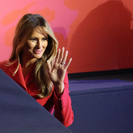 Πού έχει εξαφανιστεί η Μελάνια Τραμπ;