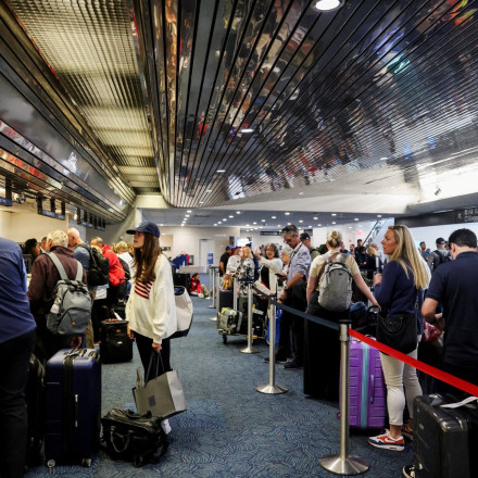 CrowdStrike: Πού εντοπίστηκε το «σφάλμα» που προκάλεσε το παγκόσμιο «ψηφιακό μπλακάουτ»