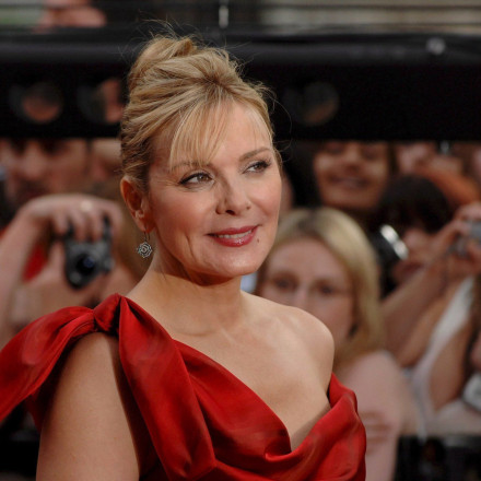 Κιμ Κατράλ: Αποκάλυψε αν επιστρέφει ή όχι ως Σαμάνθα Τζόουνς στο «Sex and the City»