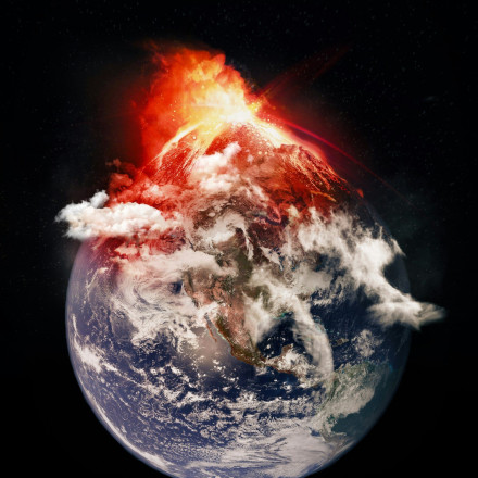 «Όταν έρθει αυτή η ημερομηνία...» - Η ανατριχιαστική προφητεία του 1704 για το τέλος του κόσμου!