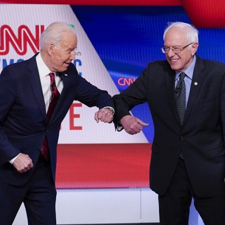 Εκλογές ΗΠΑ: Ο γερουσιαστής Μπέρνι Σάντερς στηρίζει την υποψηφιότητα του Τζο Μπάιντεν