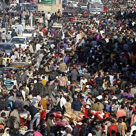 Η Ινδία ξεπερνά την Κίνα και γίνεται το πολυπληθέστερο κράτος στον κόσμο