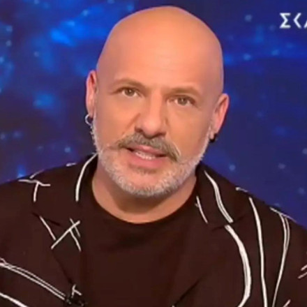 Νίκος Μουτσινάς: Διέκοψε νωρίτερα την εκπομπή – «Σας ζητώ συγγνώμη, ο πόνος είναι αδιανόητος» [vid]