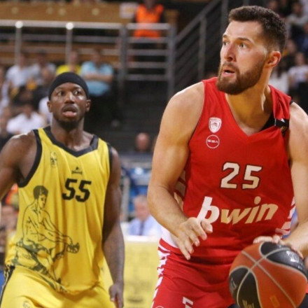 Αθλητικές μεταδόσεις: Europa League, Conference League, Ολυμπιακός – Άρης για τη Basket League στο μενού της Πέμπτης
