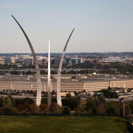 Πεντάγωνο - διαρροή εγγράφων: Οι ΗΠΑ αναζητούν το "βαθύ λαρύγγι"