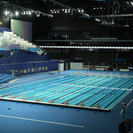 Ολυμπιακοί αγώνες 2024: Πώς ένα στάδιο μετατράπηκε σε πισίνα - Δείτε το εντυπωσιακό «makeover»