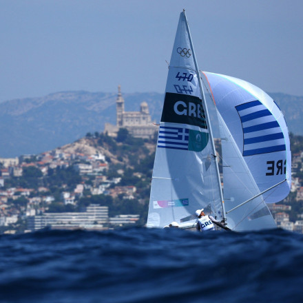 «Σκαρφάλωσαν» στην 15η θέση τα αδέρφια Σπανάκη στην κατηγορία 470 μεικτό [vid]