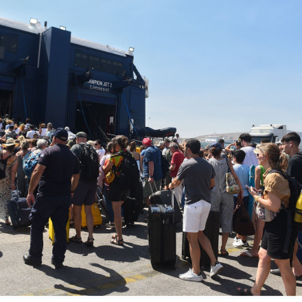 Ακτοπλοϊκά: Υπό εξέταση μέτρα για ΙΧ και μοτοσικλέτες, έρχονται νέες εκπτώσεις από τις εταιρείες