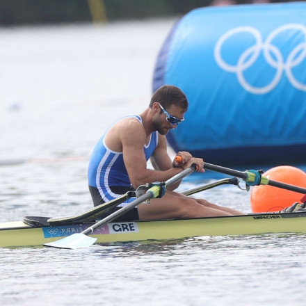 Έμεινε από δυνάμεις ο Στέφανος Ντούσκος, τερμάτισε 6ος στον τελικό του σκιφ Ανδρών [vid]