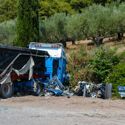 Τραγωδία στη Μεσσηνία: Εξιτήριο για τον οδηγό νταλίκας - Μάχη ζωής για τον 19χρονο