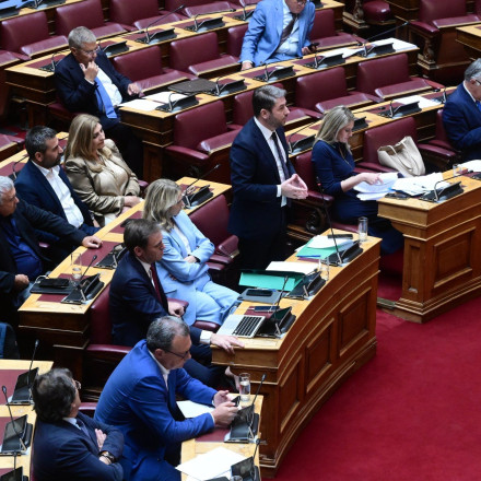 Παρακολουθήσεις: Οργιώδεις ζυμώσεις στην αντιπολίτευση για ανάληψη κοινής πρωτοβουλίας