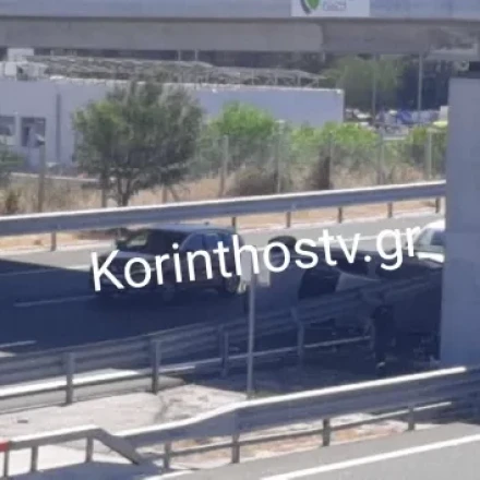 Τροχαίο με νεκροφόρα στην Κόρινθο: Ανετράπη στην Εθνική Οδό