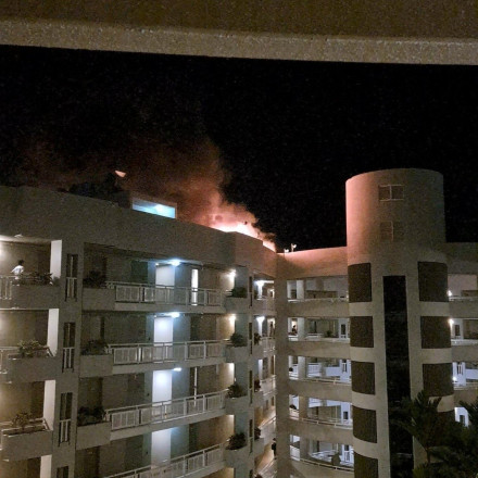 Πιλότος σκοτώθηκε όταν «έκλεψε» ελικόπτερο και συνετρίβη σε ξενοδοχείο