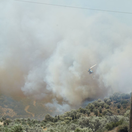 Ο Κικίλιας στο Ρέθυμνο για τη μεγάλη φωτιά - Νέες ενισχύσεις με δασοκομάντος και εναέρια μέσα