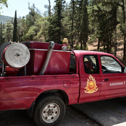 Εμπρησμός στη Γλυφάδα: Η στιγμή που στο πυροφυλάκιο Αργυρούπολης εντοπίζουν τη φωτιά στην Τερψιθέα
