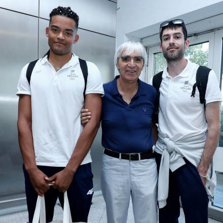 Τεντόγλου και Καραλής για τη φωτιά: «Έξω από τα παράθυρα του αεροπλάνου σκοτείνιαζε η εικόνα»