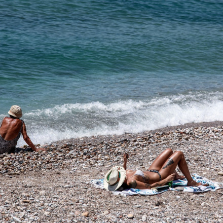 Καιρός: Επιστρέφουν 40άρια και άνεμοι - «Πολύ δύσκολη εβδομάδα», λέει ο Τσατραφύλλιας