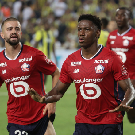 Σοκαριστικός τραυματισμός στη Γαλλία: Παίκτης έπεσε αναίσθητος στο γήπεδο μετά από σύγκρουση [vid]