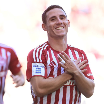 Προπονητής Γουλβς για Ποντένσε: «Τον θέλω στην ομάδα μου - Είχε προτάσεις να φύγει»