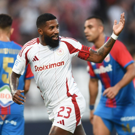 Ο Ροντινέι τραγουδά την... Πανσέληνο της Δέσποινας Βανδή και αποθεώνεται [vid]