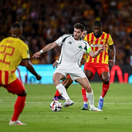 Τα έχουν... χαμένα στο εξωτερικό με την γκολάρα του Ιωαννίδη: «Τι κάνει ακόμη στην Ελλάδα;» [vid]