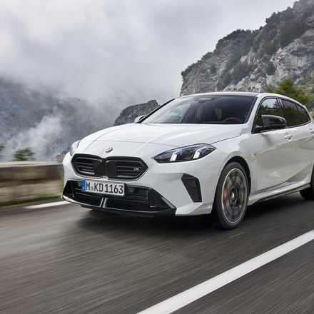 Σχεδίασε την δική σου BMW σειρά 1 για το Rocket League