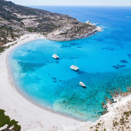 Αυτά είναι τα ελληνικά νησιά που έφτασαν το 100% πληρότητας τον Αύγουστο