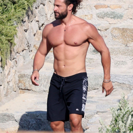 Κωνσταντίνος Βασάλος: Μετά τον γάμο της Ευρυδίκης Βαλαβάνη το έριξε στο τρέξιμο... στη Σιγκαπούρη!