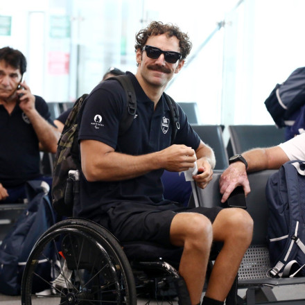 Με πλατύ χαμόγελο ο Αντώνης Τσαπατάκης - Στον τελικό 100 μέτρων πρόσθιου [vid]