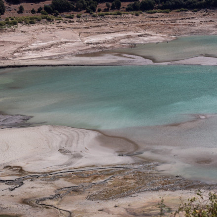 Περισσότεροι καύσωνες και ξηρασίες - Οι περιοχές της χώρας που θα βρεθούν στο επίκεντρο Περισσότεροι καύσωνες και ξηρασίες - Οι περιοχές της χώρας που θα βρεθούν στο επίκεντρο