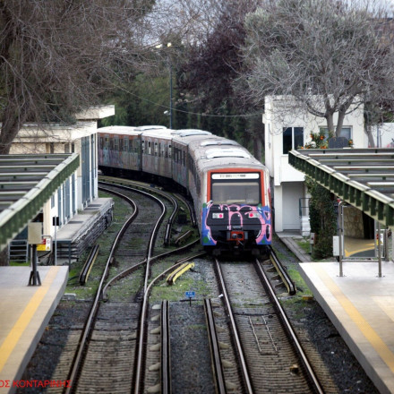 Τρόμος για κοπέλες στον Περισσό: 31χρονος τις απείλησε με πριόνι στον σταθμό του ΗΣΑΠ