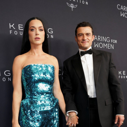 Σάλος με τον Ορλάντο Μπλουμ και τα... οπίσθια της Καρντάσιαν - Η φωτογραφία που τον «πρόδωσε»