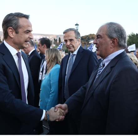 Χωρίς Καραμανλή και Σαμαρά η ομιλία του Κυριάκου Μητσοτάκη στη ΔΕΘ