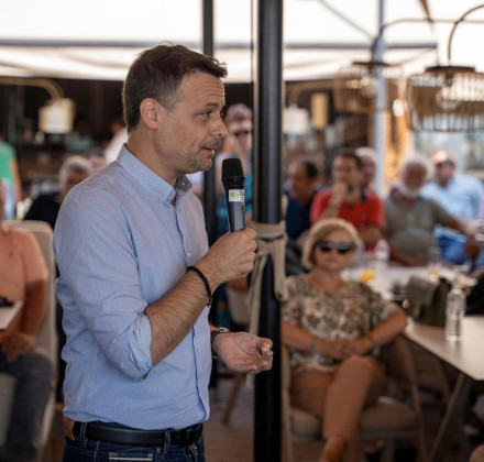Εξελίξεις στην υποψηφιότητα του Χάρη Δούκα για την ηγεσία του ΠΑΣΟΚ: Βρέθηκε η χρυσή τομή Εξελίξεις στην υποψηφιότητα του Χάρη Δούκα για την ηγεσία του ΠΑΣΟΚ: Βρέθηκε η χρυσή τομή
