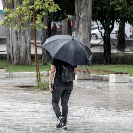 Έρχεται «οργανωμένο κύμα κακοκαιρίας» - Βροχερός Σεπτέμβριος λένε οι μετεωρολόγοι