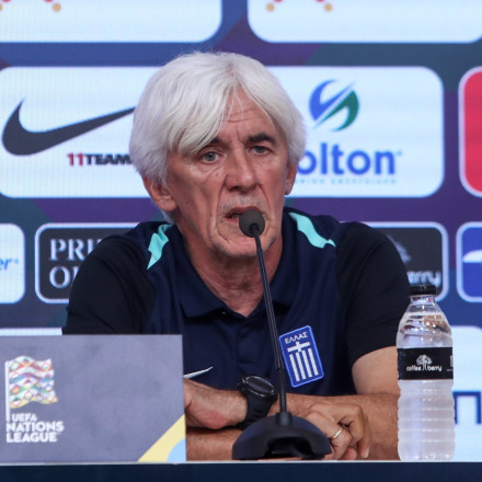 Γιοβάνοβιτς: «Να κάνουμε εμείς την αγωνιστική υπέρβαση, ώστε να φέρουμε πίσω τον κόσμο»