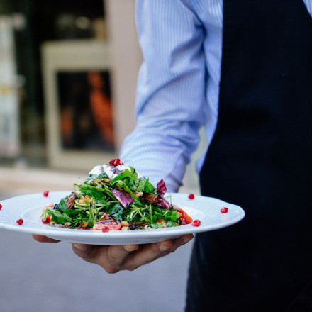 Ψηφιακή κάρτα σε εστίαση και τουρισμό: Ερωτήσεις και απαντήσεις για την εφαρμογή της