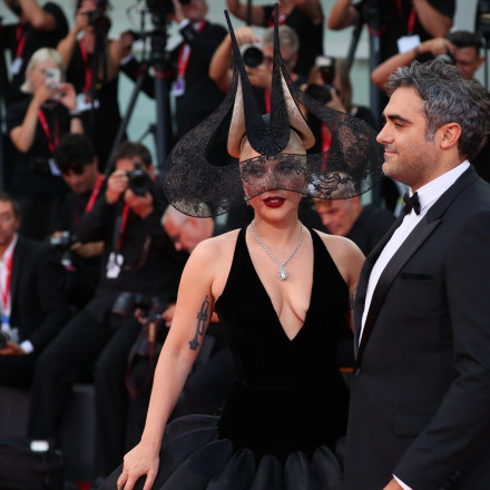 Lady Gaga: Η goth εμφάνιση και η αποκάλυψη για τον Πολάνσκι « Μου κράτησε το χέρι στα σκοτάδια μου»