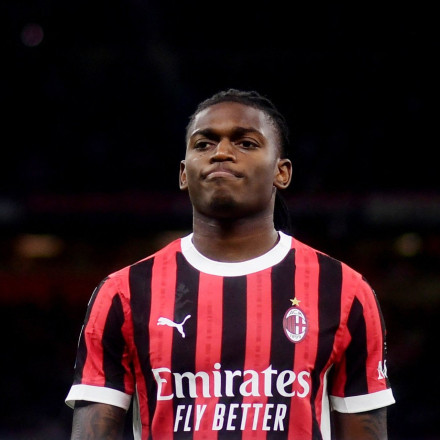 Ο Ραφαέλ Λεάο κάνει επίδειξη ικανοτήτων με μία... τσίχλα [vid]