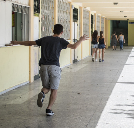 Απουσίες σε Γυμνάσια και Λύκεια: Ποιες είναι δικαιολογημένες, τι αναφέρει η υπουργική απόφαση Απουσίες σε Γυμνάσια και Λύκεια: Ποιες είναι δικαιολογημένες, τι αναφέρει η υπουργική απόφαση
