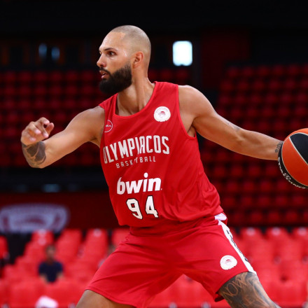 Στην Κρήτη ο Ολυμπιακός και πρώτο ματς του «ερυθρόλευκου» Φουρνιέ με κόσμο