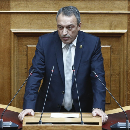 Βουλή: Ομόφωνη εισήγηση για άρση ασυλίας του Βασίλη Στίγκα μετά από μήνυση του Κατσιβαρδά
